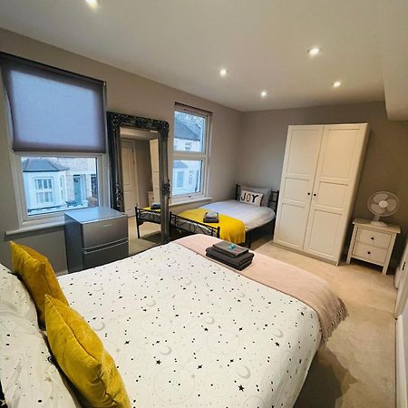 Brentford Guest Rooms Екстериор снимка