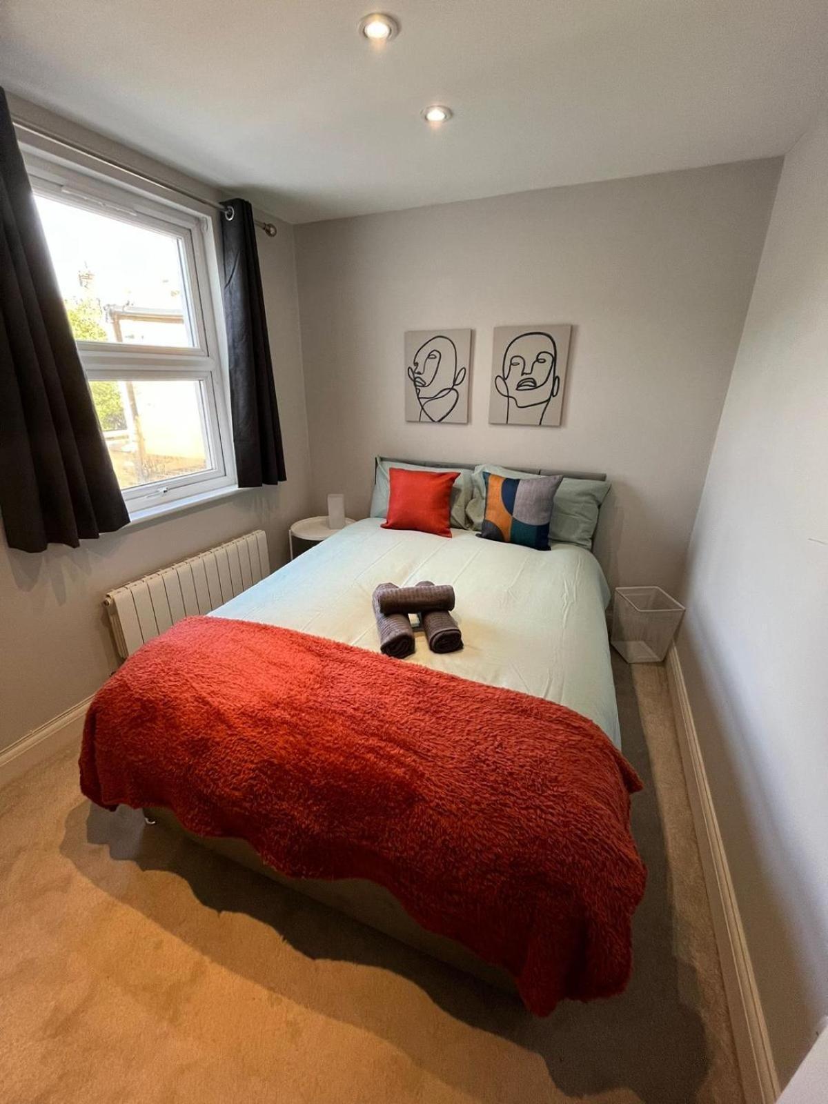 Brentford Guest Rooms Екстериор снимка